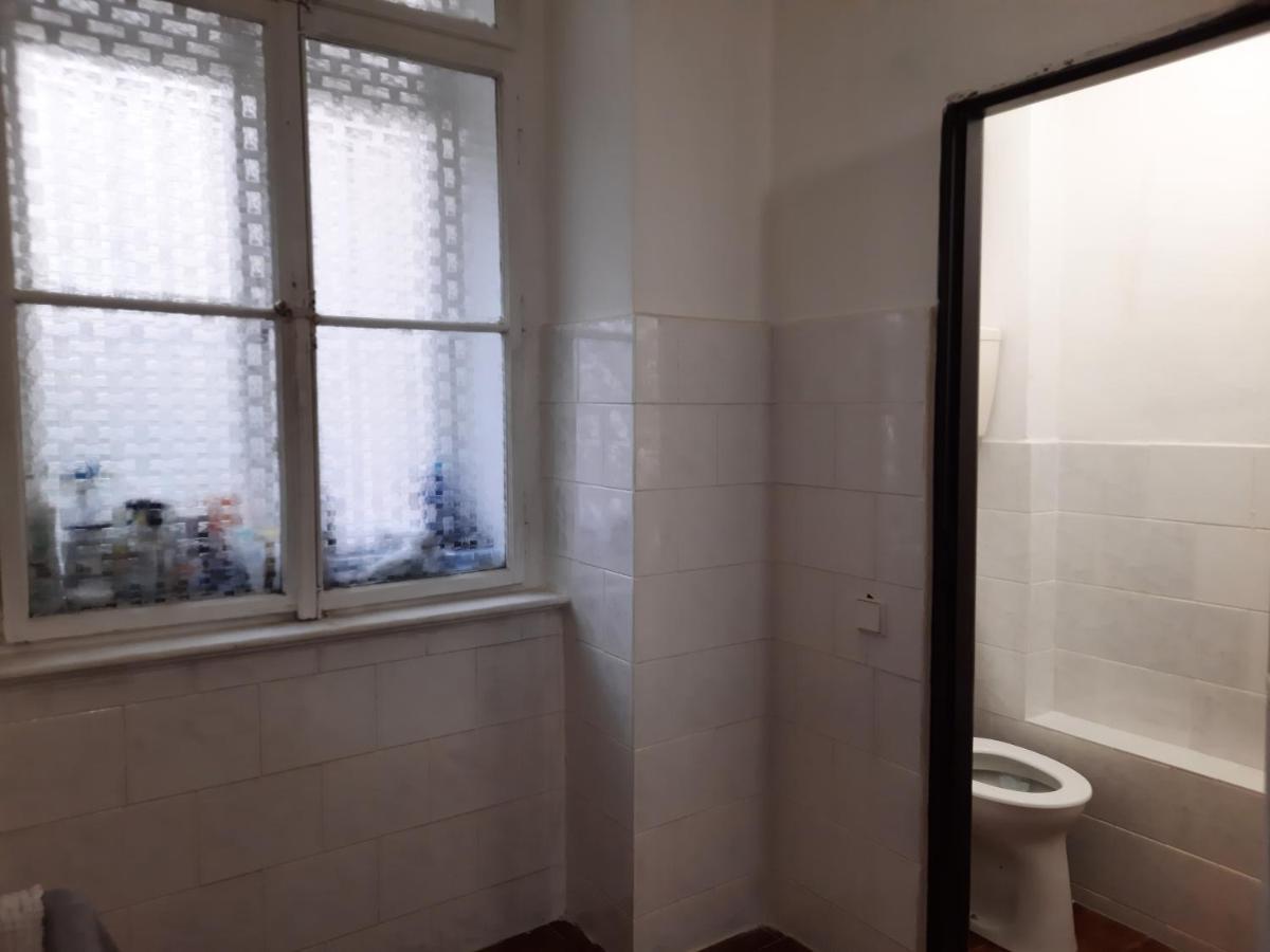 Downtown Minimalistic In Flatshare Praha