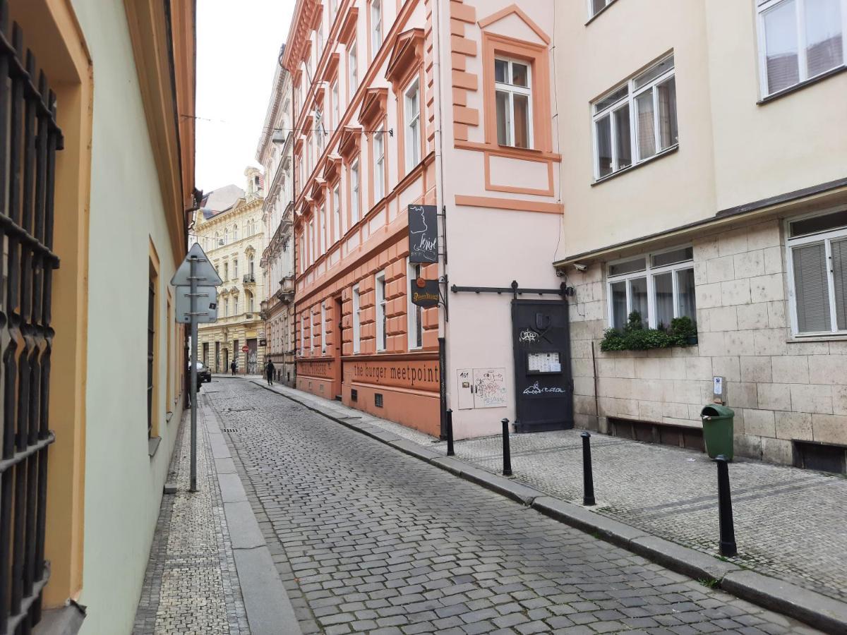 Ubytování v soukromí Downtown Minimalistic In Flatshare Praha