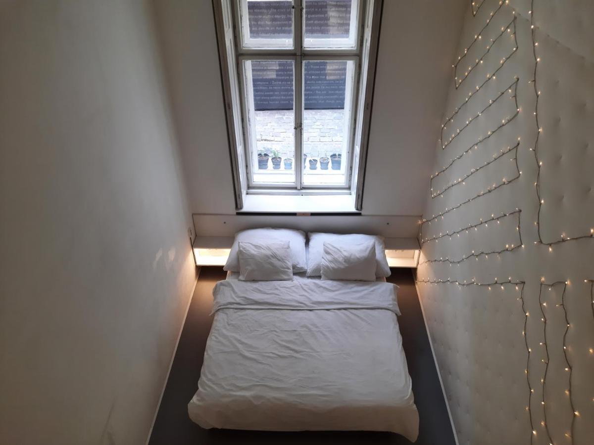 Downtown Minimalistic In Flatshare Ubytování v soukromí